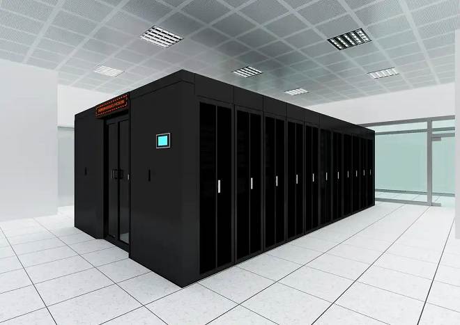 弱电工程系统集成涉及多个子系统协同工作，需关注设备兼容性、接口标准和协议一致性，以确保系统稳定运行。