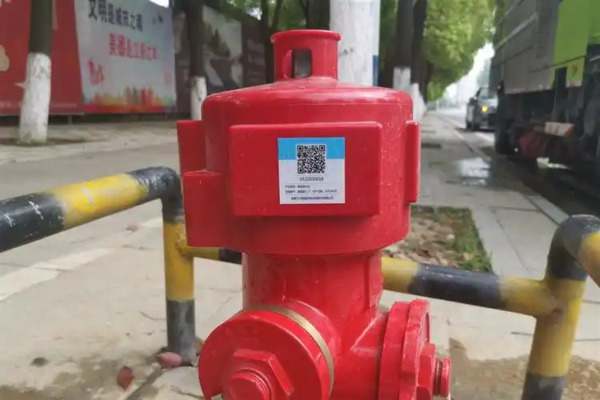 物联网技术赋能建筑消防，实现自动化监控、预警与应急响应，保障人员与财产安全。