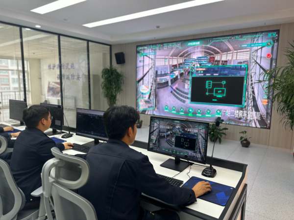 消防裤衩，专为消防员设计，采用防火材料，保护下身安全。舒适透气，适合高温环境，确保行动自如。